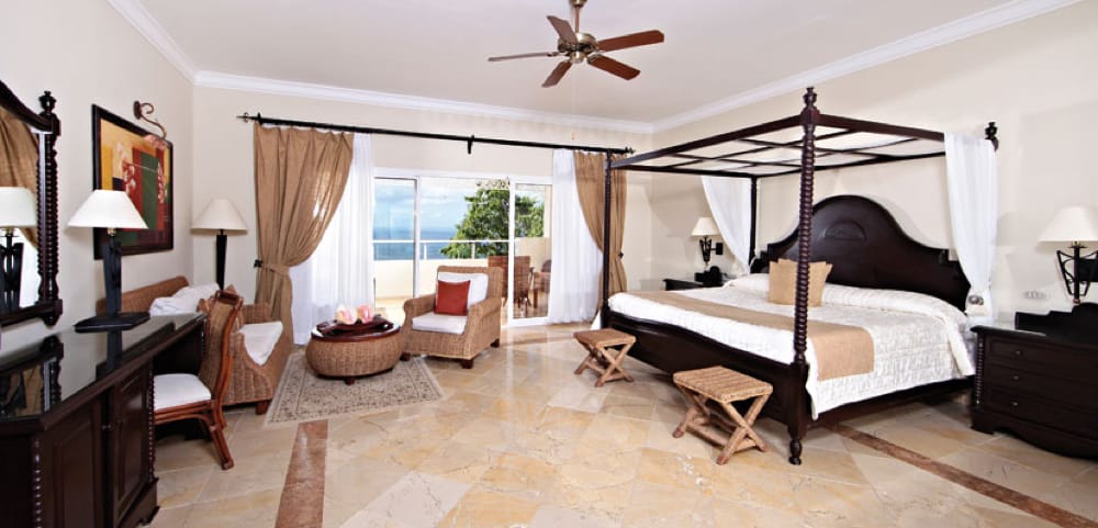Amarillo Parador Yellow- Travertino Classico - Travertine Classic - Bahia Principe Cayo Levantado Room