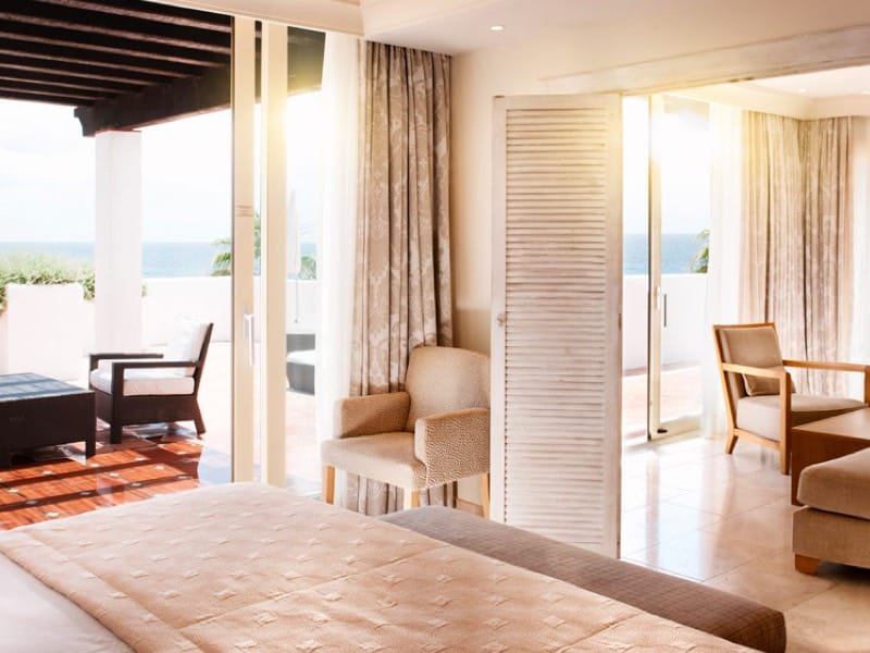 Bianco Perlino marble - Puente Romano Marbella- Mármol Blanco Perlino